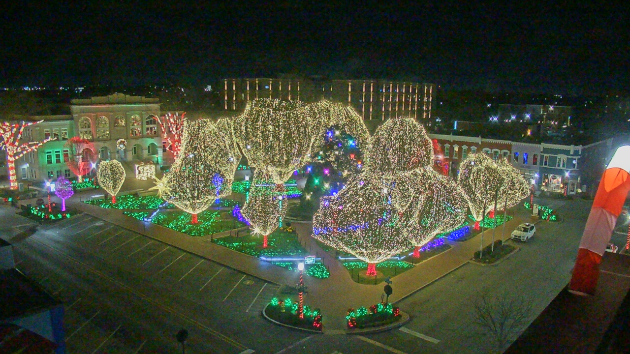 Thumbnail for current weather camera view from Walton�s 5 & 10 in Bentonville, Arkansas