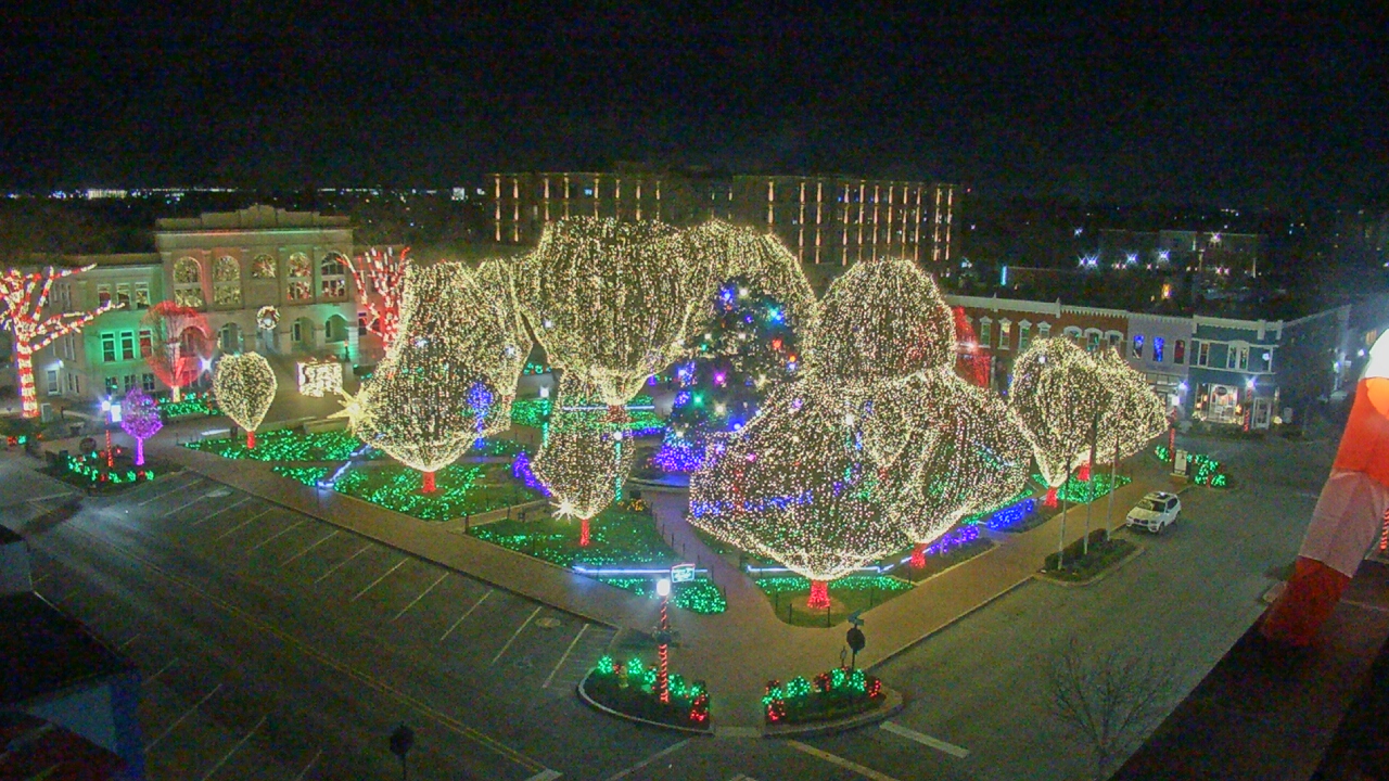 Thumbnail for current weather camera view from Walton�s 5 & 10 in Bentonville, Arkansas