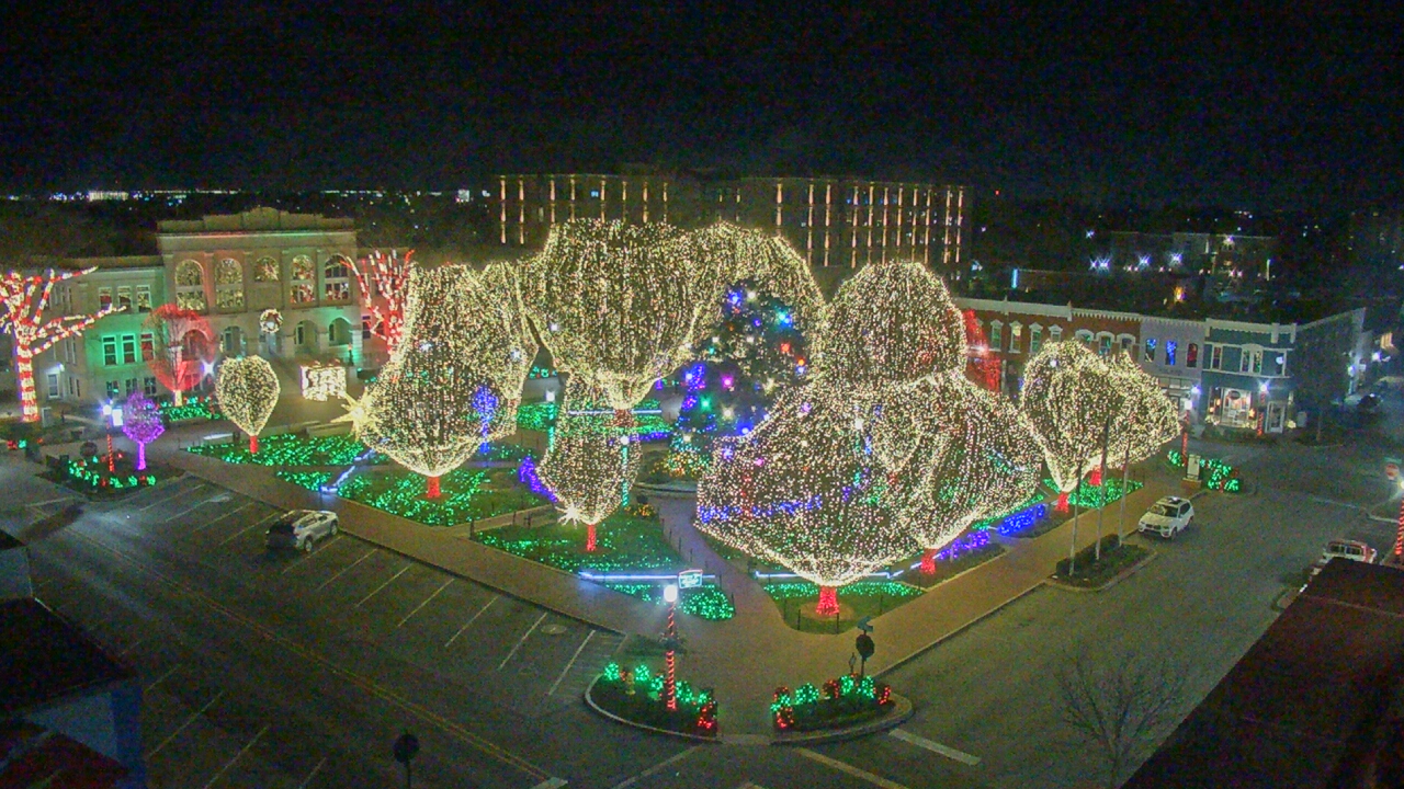 Thumbnail for current weather camera view from Walton�s 5 & 10 in Bentonville, Arkansas