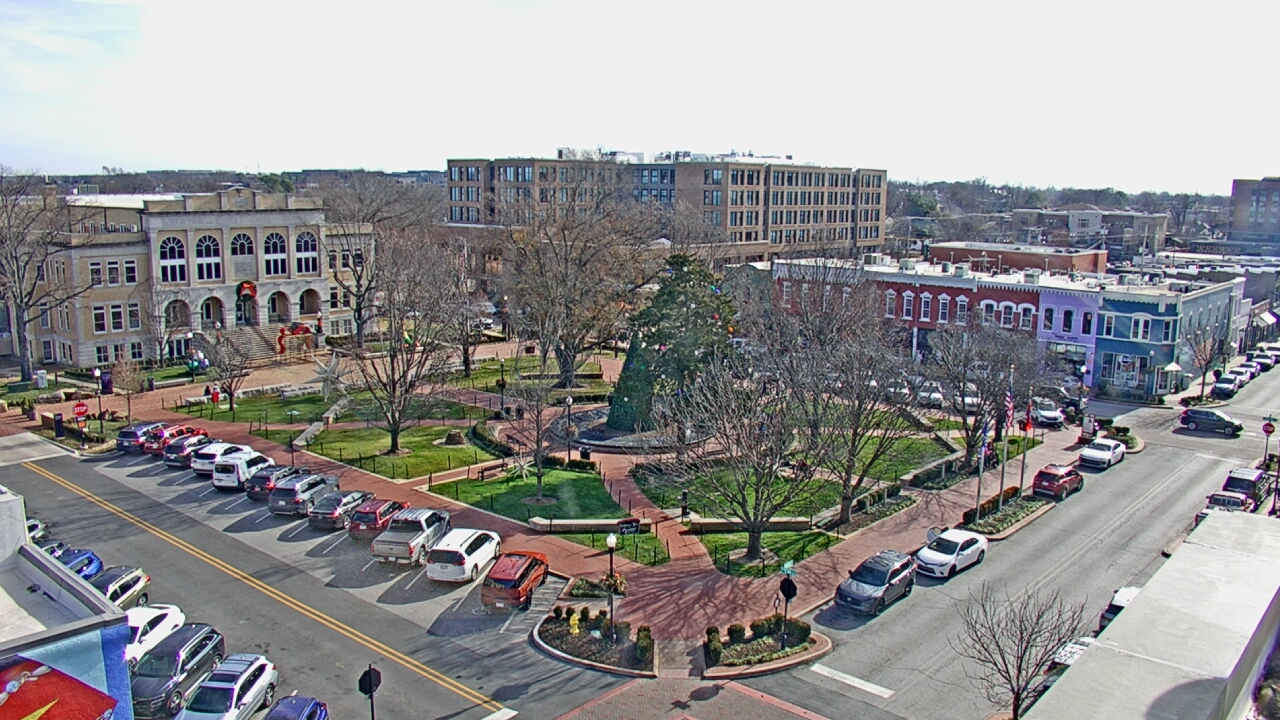 Thumbnail for current weather camera view from Walton�s 5 & 10 in Bentonville, Arkansas