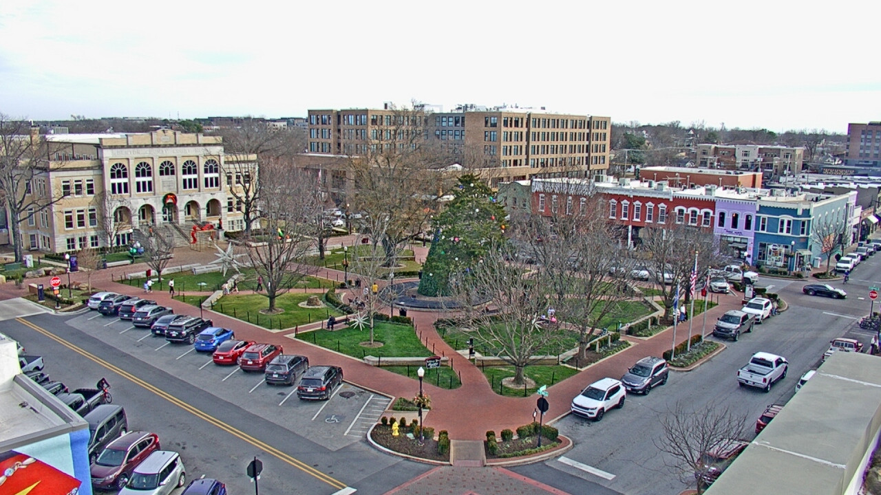 Thumbnail for current weather camera view from Walton�s 5 & 10 in Bentonville, Arkansas