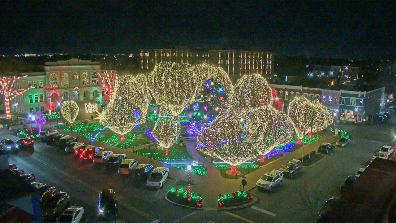 Thumbnail for current weather camera view from Walton�s 5 & 10 in Bentonville, Arkansas