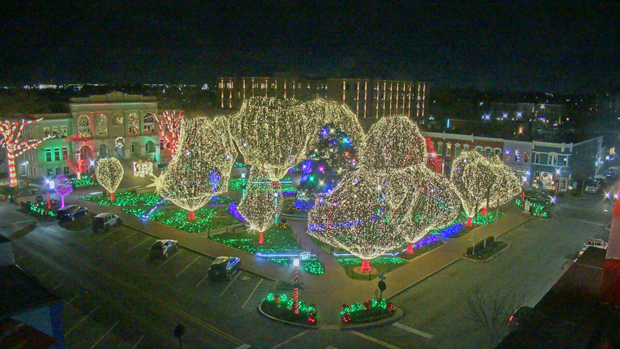 Thumbnail for current weather camera view from Walton�s 5 & 10 in Bentonville, Arkansas