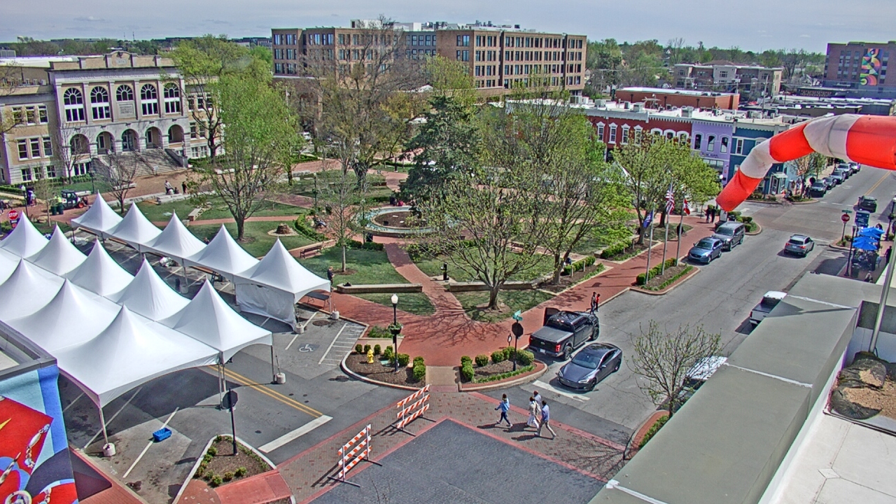 Thumbnail for current weather camera view from Walton�s 5 & 10 in Bentonville, Arkansas