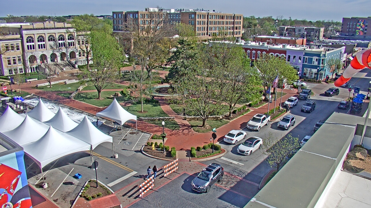 Thumbnail for current weather camera view from Walton�s 5 & 10 in Bentonville, Arkansas