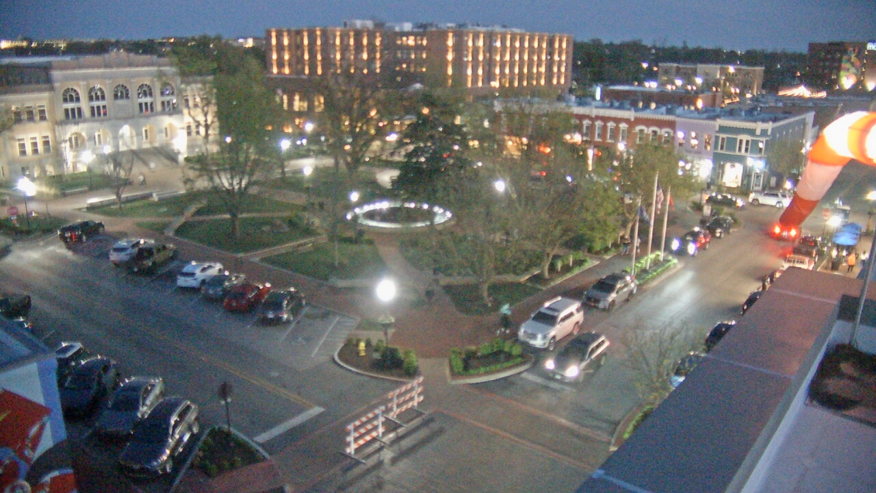 Thumbnail for current weather camera view from Walton�s 5 & 10 in Bentonville, Arkansas