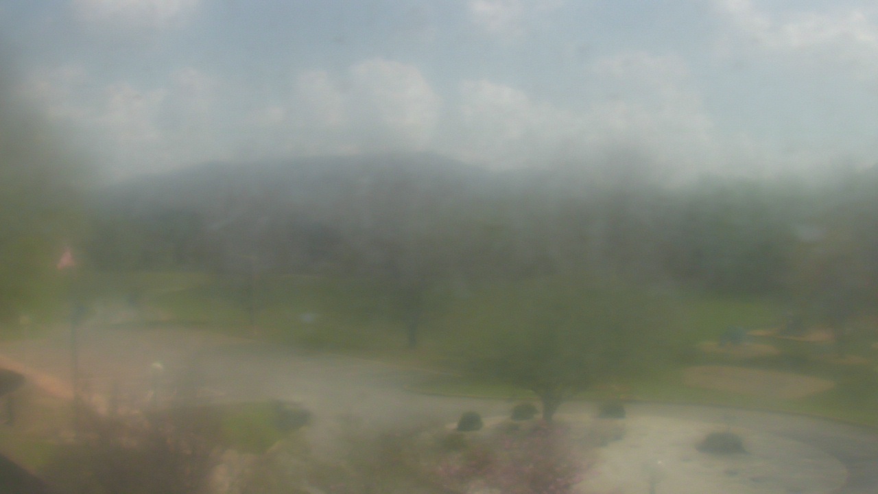Thumbnail for current weather camera view from Big Island Elementary School in Big Island, Virginia