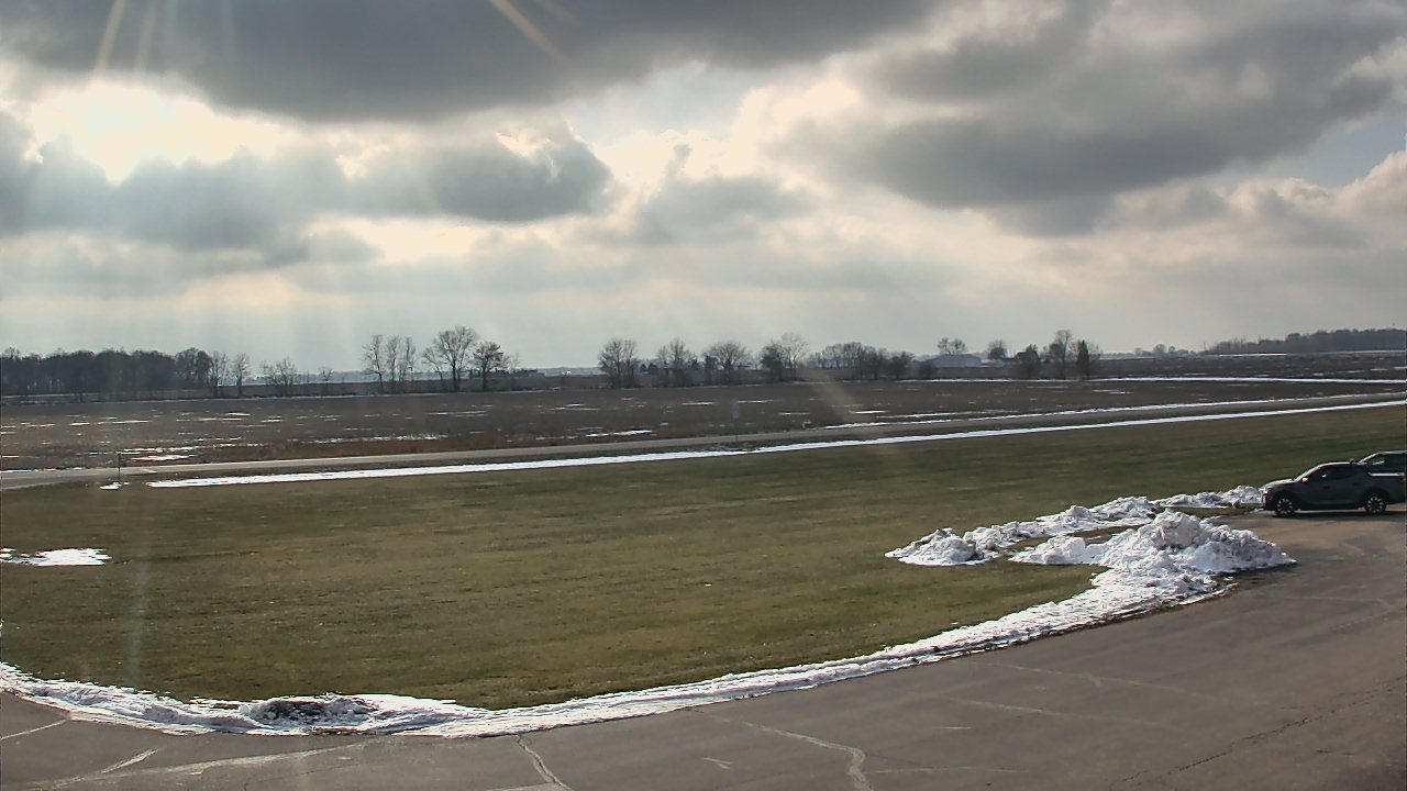 Thumbnail for current weather camera view from Maconaquah School Corporation in Bunker Hill, Indiana