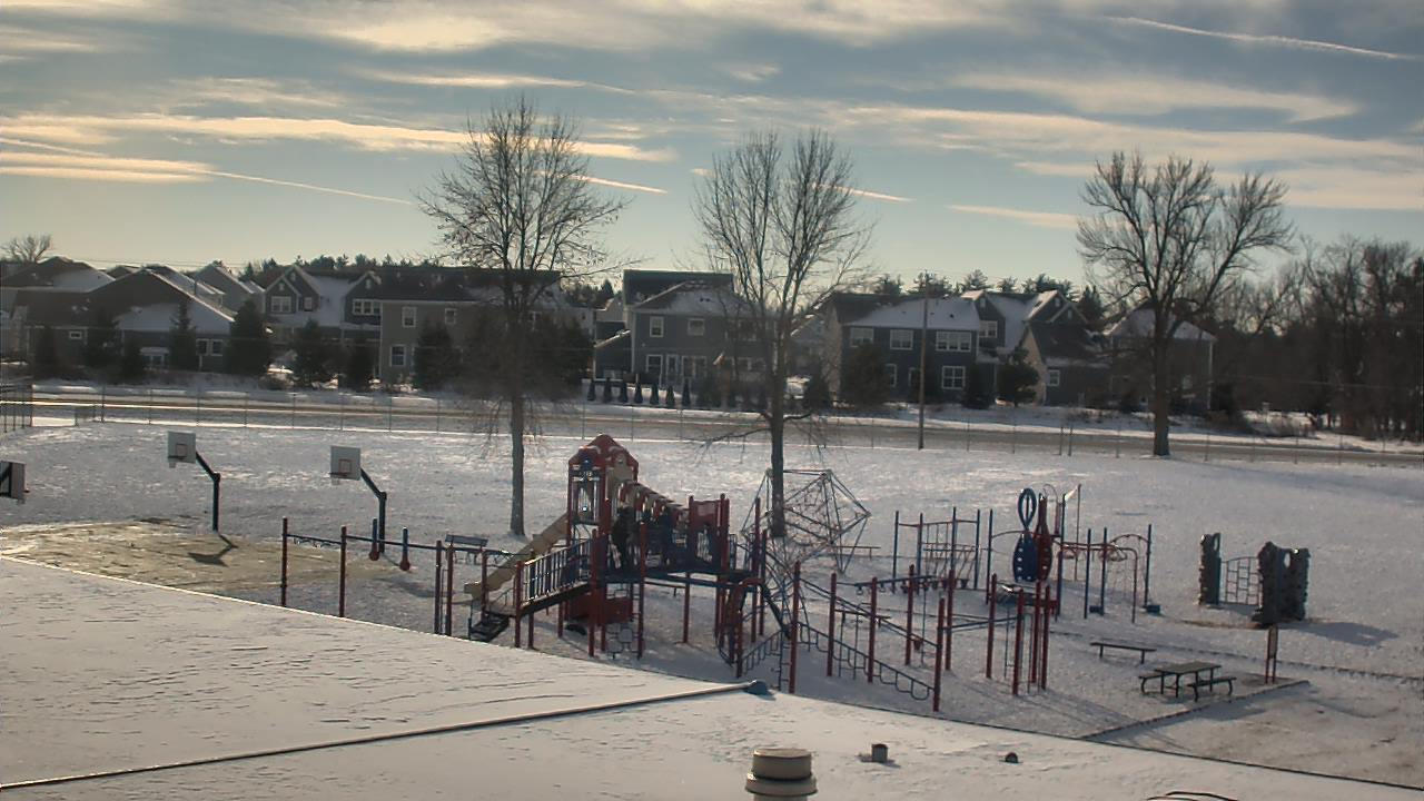 Thumbnail for current weather camera view from Orono IS in Orono, Minnesota