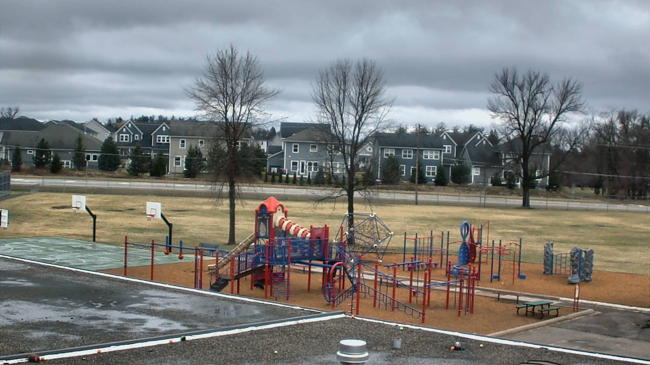 Thumbnail for current weather camera view from Orono IS in Orono, Minnesota