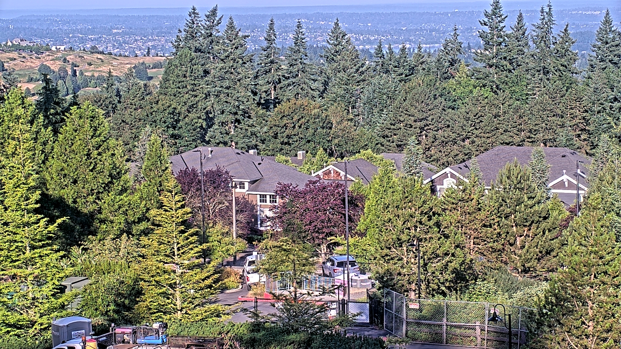 Thumbnail for current weather camera view from Open Window School 1200 ft elev Cougar Mtn in Bellevue, Washington