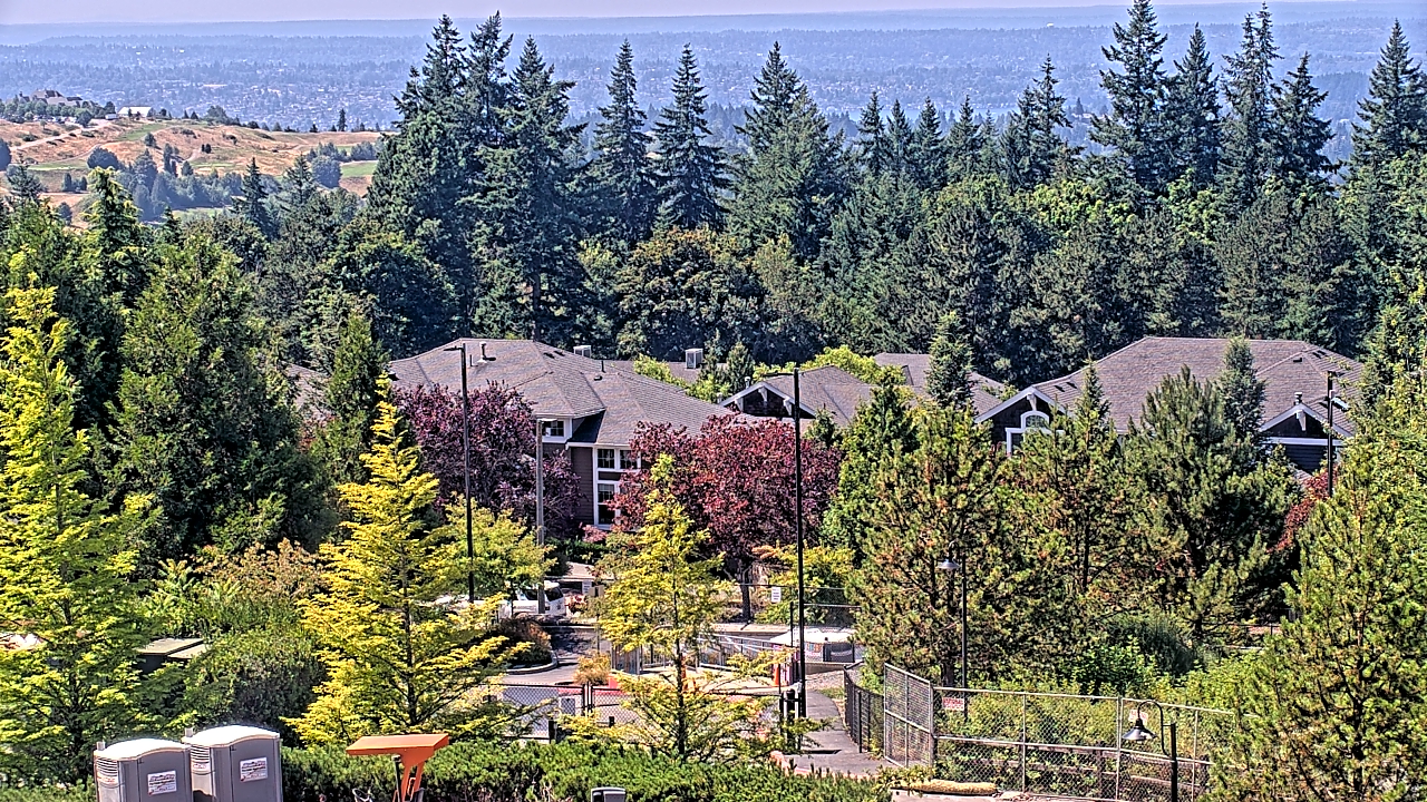Thumbnail for current weather camera view from Open Window School 1200 ft elev Cougar Mtn in Bellevue, Washington