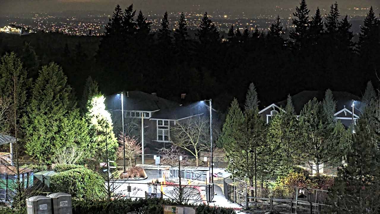 Thumbnail for current weather camera view from Open Window School 1200 ft elev Cougar Mtn in Bellevue, Washington