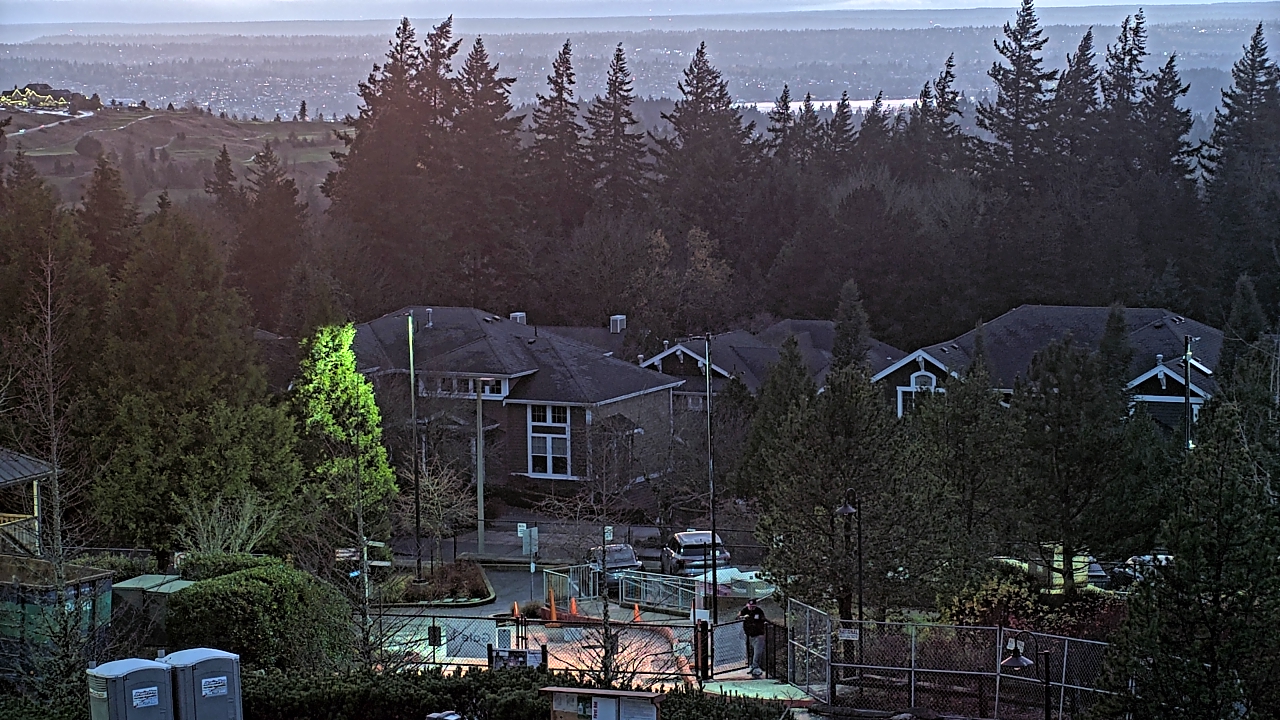 Thumbnail for current weather camera view from Open Window School 1200 ft elev Cougar Mtn in Bellevue, Washington