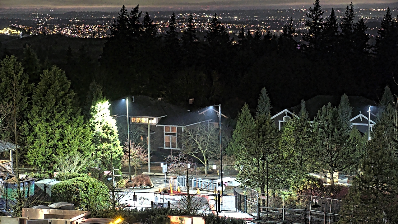Thumbnail for current weather camera view from Open Window School 1200 ft elev Cougar Mtn in Bellevue, Washington
