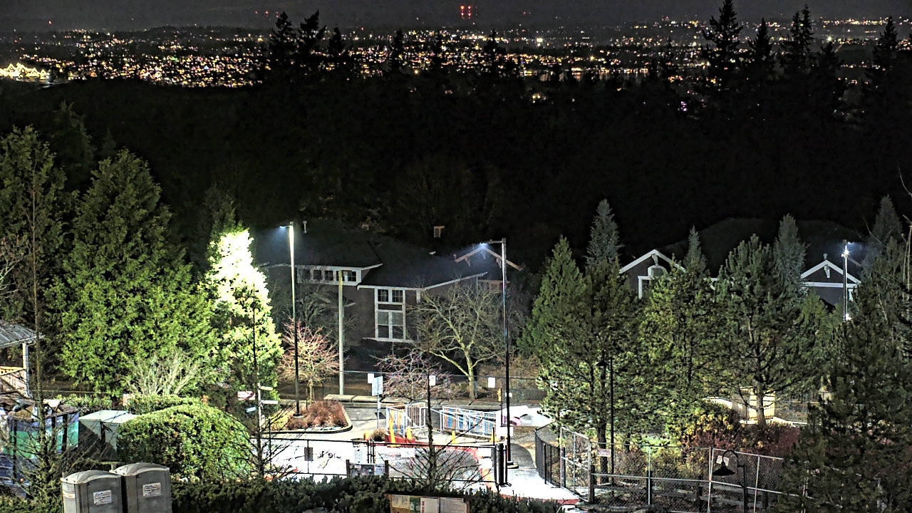 Thumbnail for current weather camera view from Open Window School 1200 ft elev Cougar Mtn in Bellevue, Washington