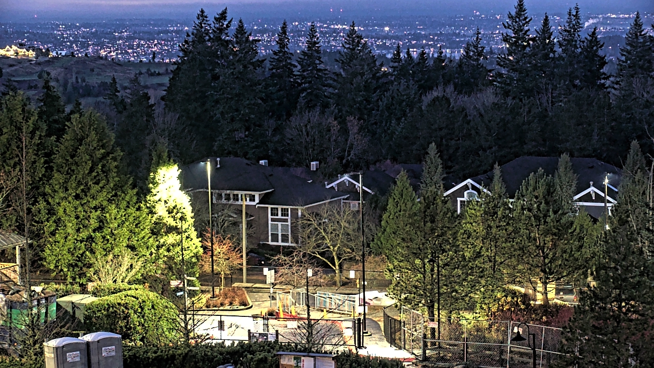 Thumbnail for current weather camera view from Open Window School 1200 ft elev Cougar Mtn in Bellevue, Washington