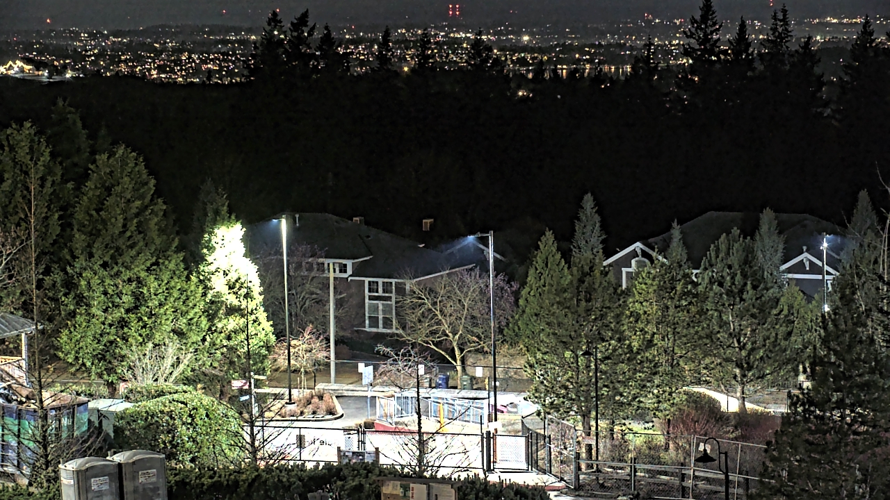 Thumbnail for current weather camera view from Open Window School 1200 ft elev Cougar Mtn in Bellevue, Washington