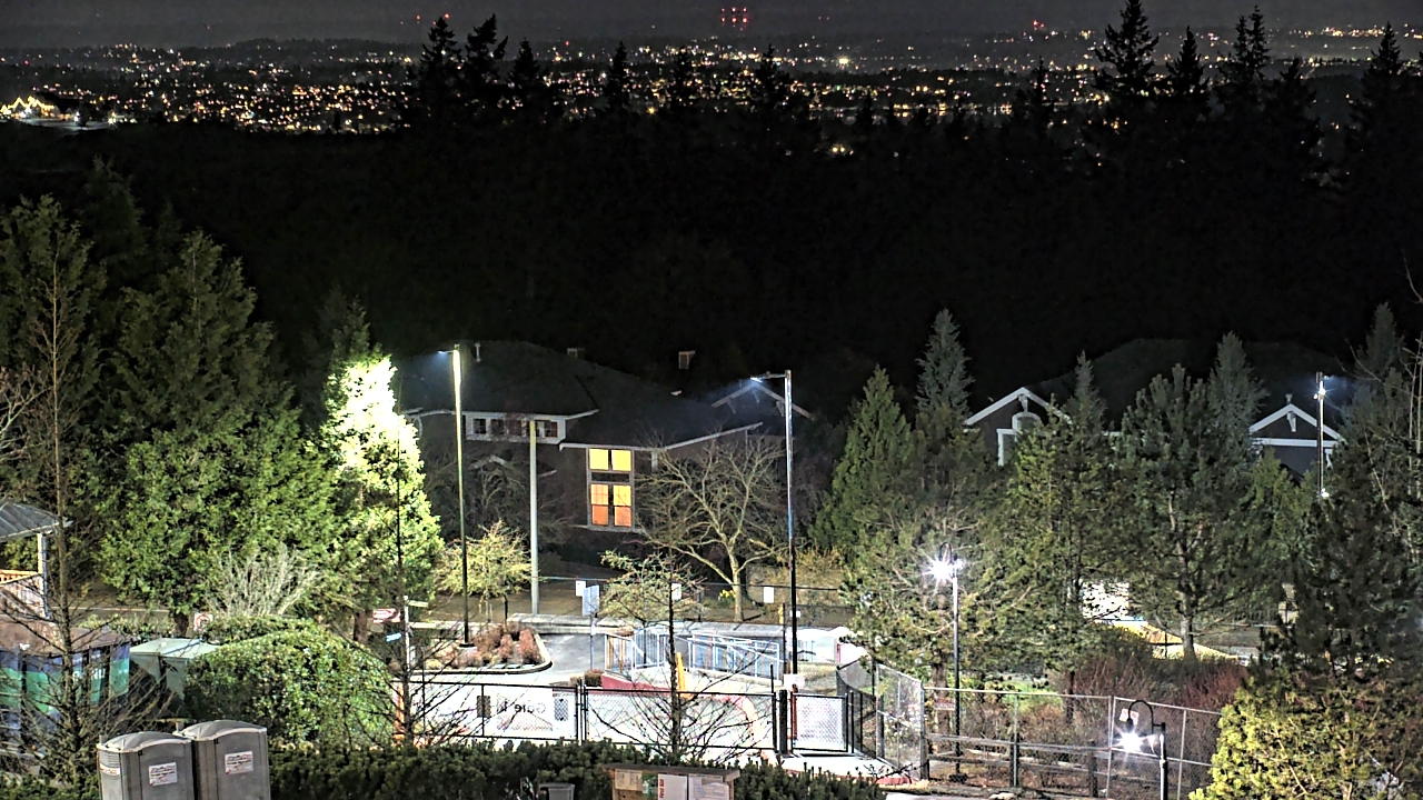 Thumbnail for current weather camera view from Open Window School 1200 ft elev Cougar Mtn in Bellevue, Washington