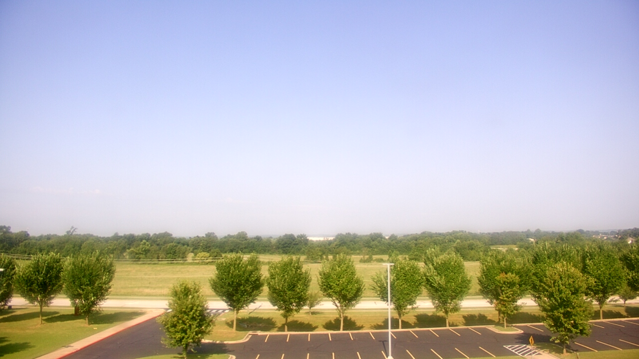 Thumbnail for current weather camera view from Fulbright JHS in Bentonville, Arkansas