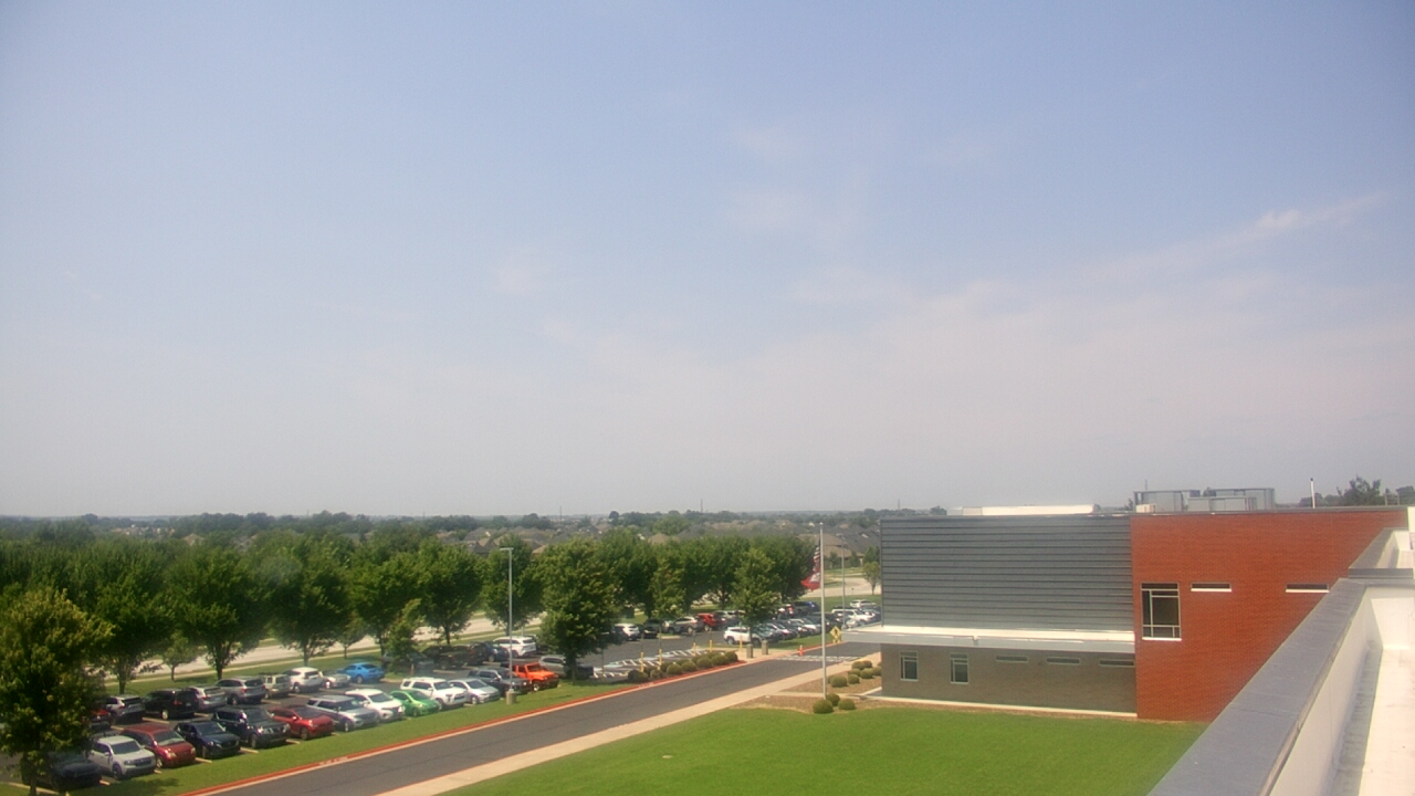 Thumbnail for current weather camera view from Fulbright JHS in Bentonville, Arkansas