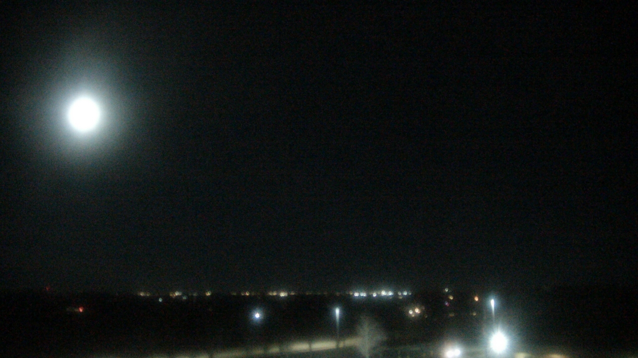 Thumbnail for current weather camera view from Fulbright JHS in Bentonville, Arkansas