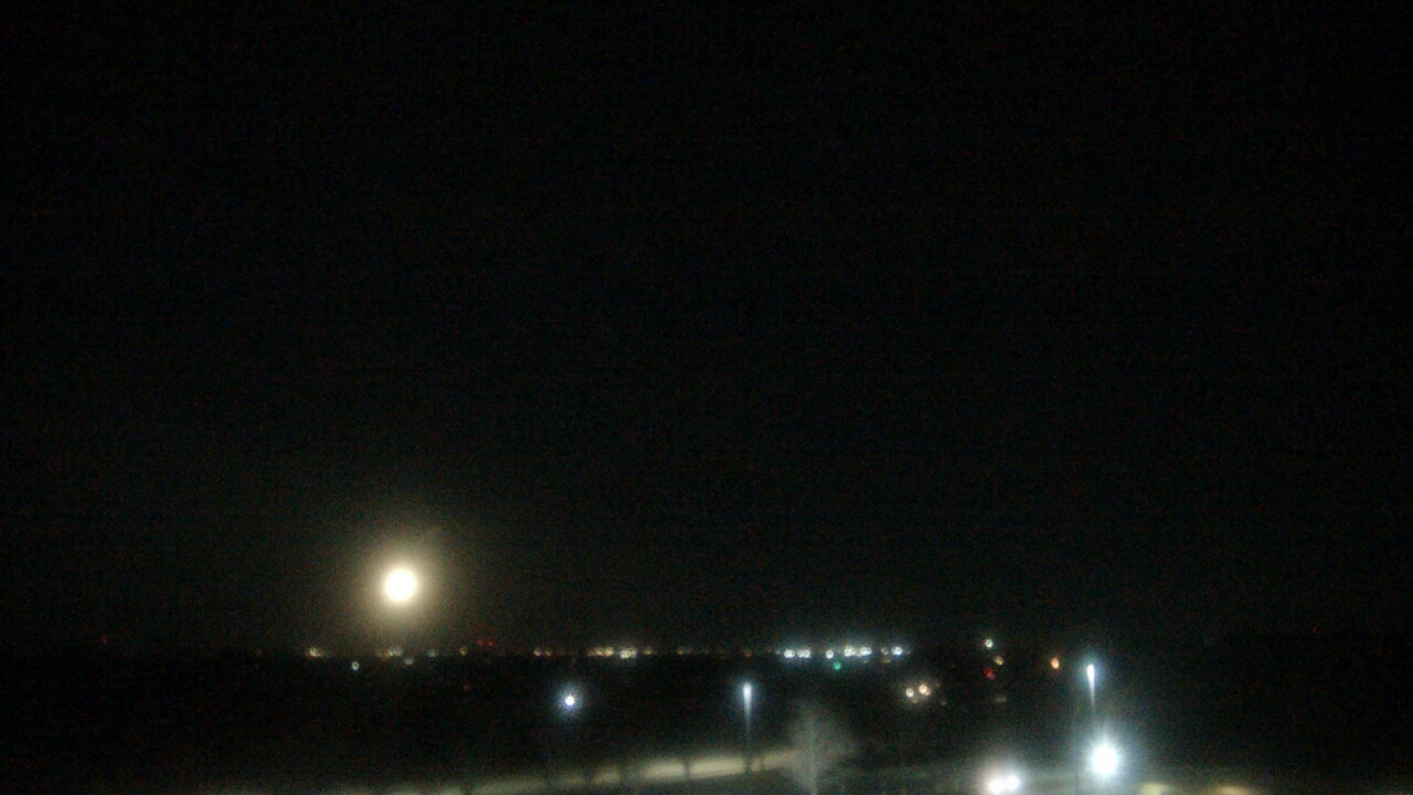 Thumbnail for current weather camera view from Fulbright JHS in Bentonville, Arkansas