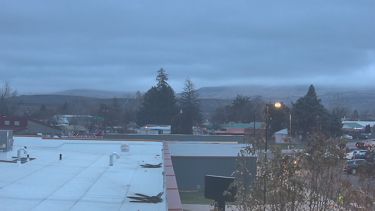 Thumbnail for current weather camera view from Bridgeport High School in Bridgeport, Washington