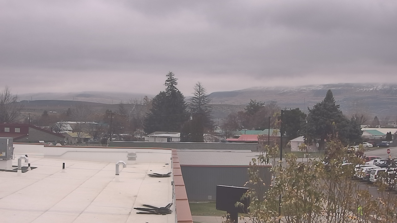 Thumbnail for current weather camera view from Bridgeport High School in Bridgeport, Washington