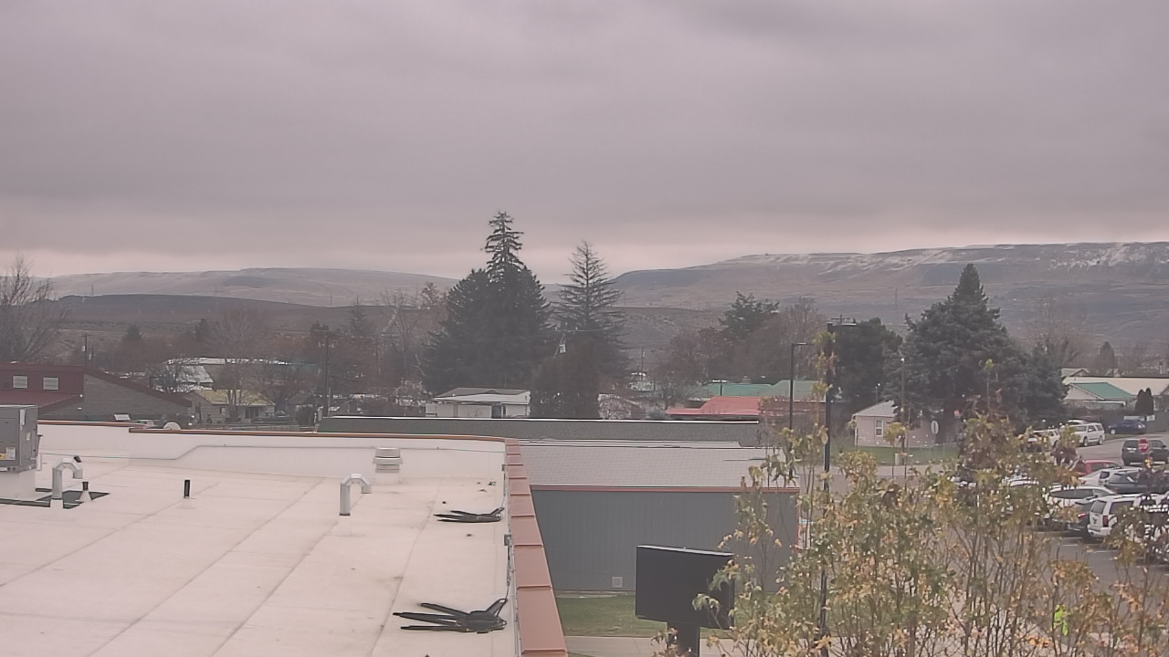 Thumbnail for current weather camera view from Bridgeport High School in Bridgeport, Washington