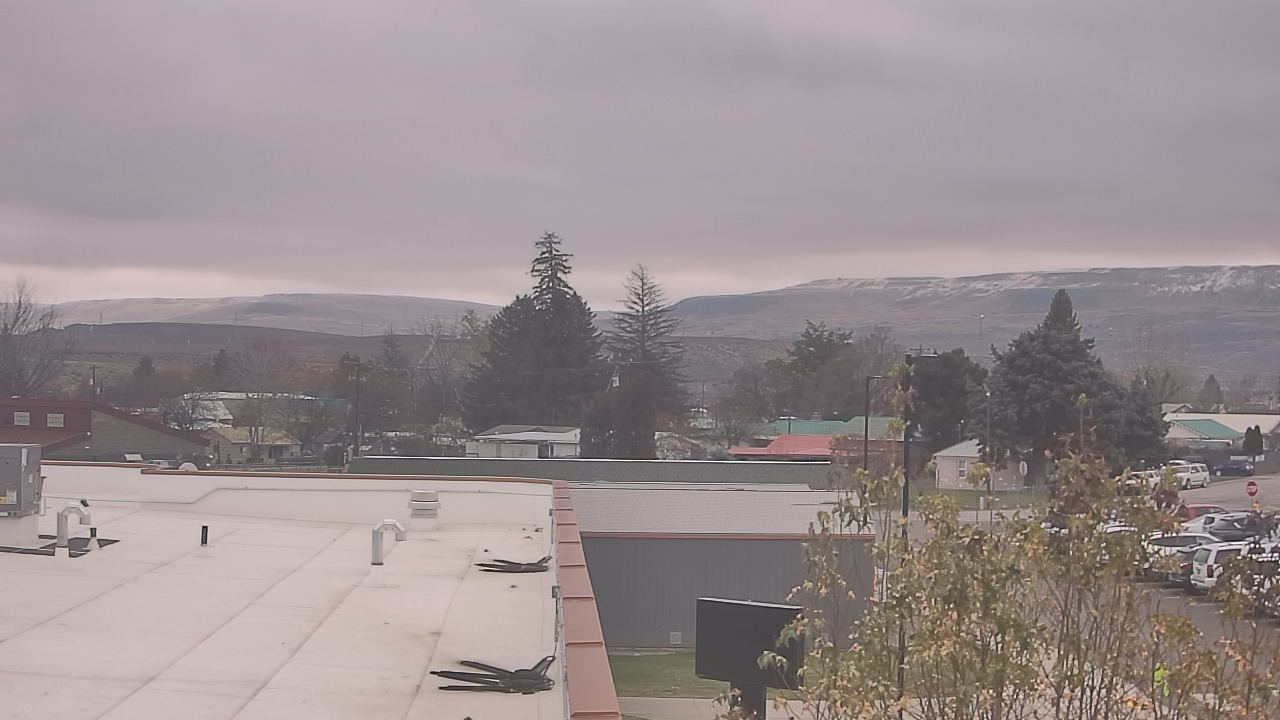 Thumbnail for current weather camera view from Bridgeport High School in Bridgeport, Washington