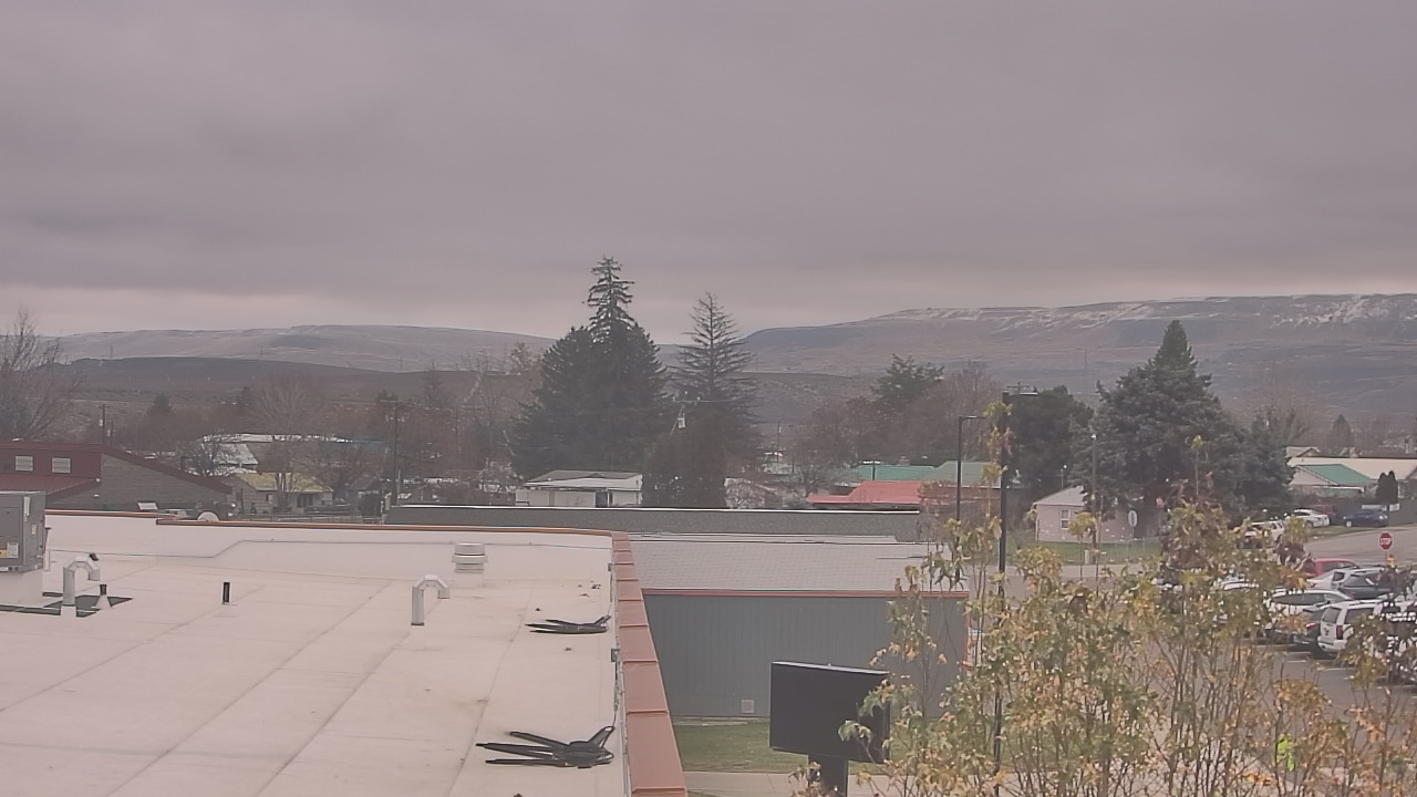 Thumbnail for current weather camera view from Bridgeport High School in Bridgeport, Washington