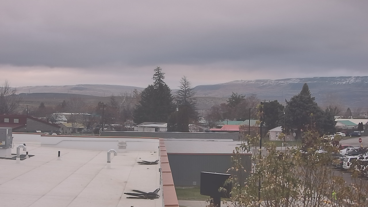 Thumbnail for current weather camera view from Bridgeport High School in Bridgeport, Washington
