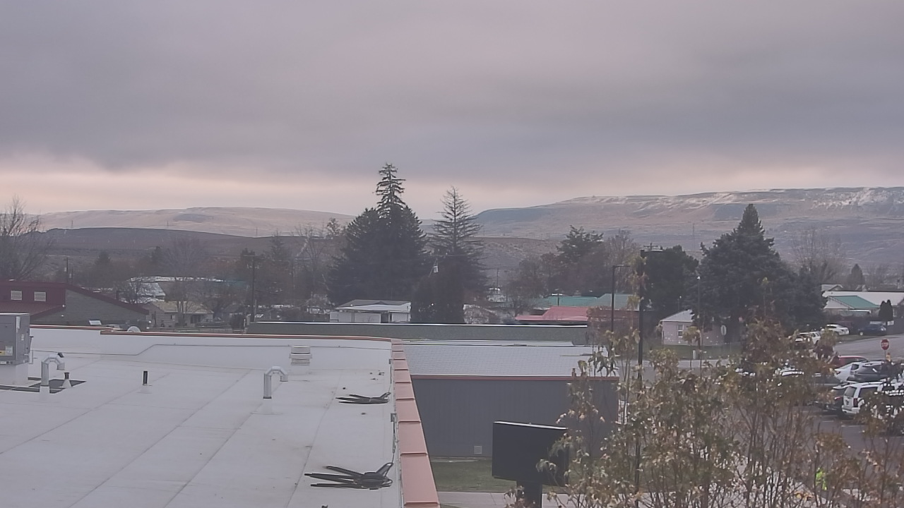 Thumbnail for current weather camera view from Bridgeport High School in Bridgeport, Washington