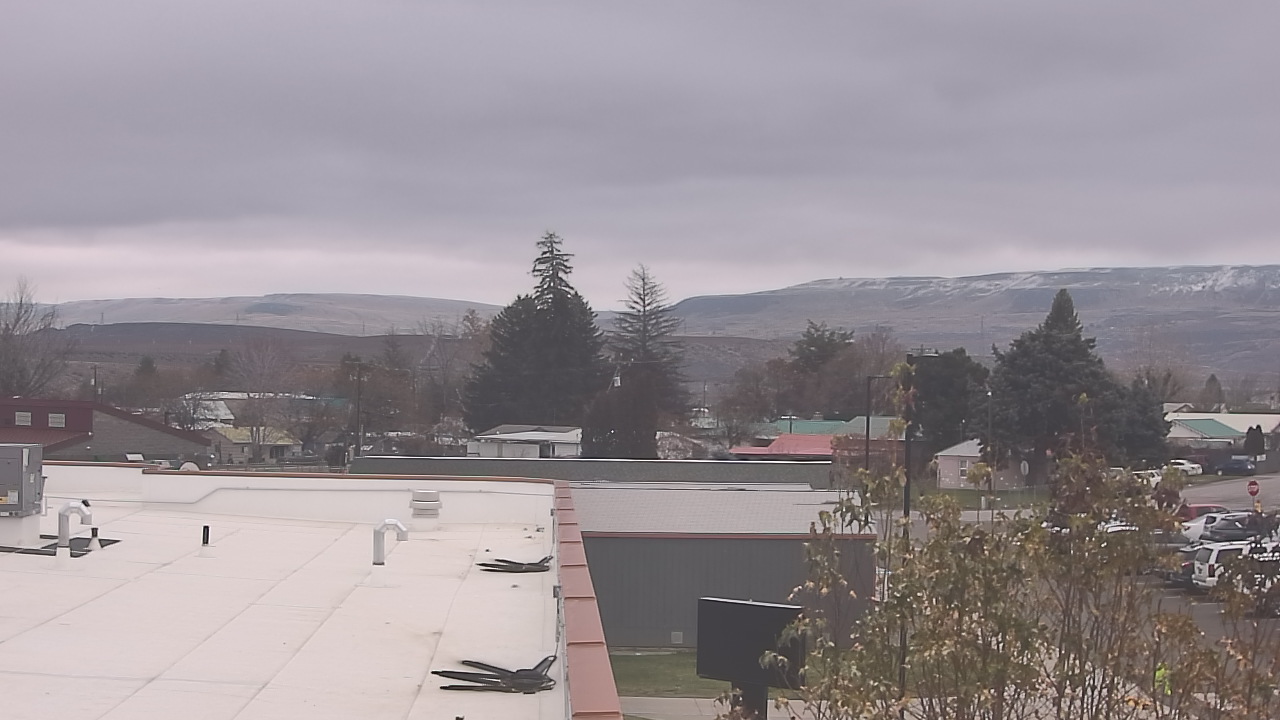 Thumbnail for current weather camera view from Bridgeport High School in Bridgeport, Washington