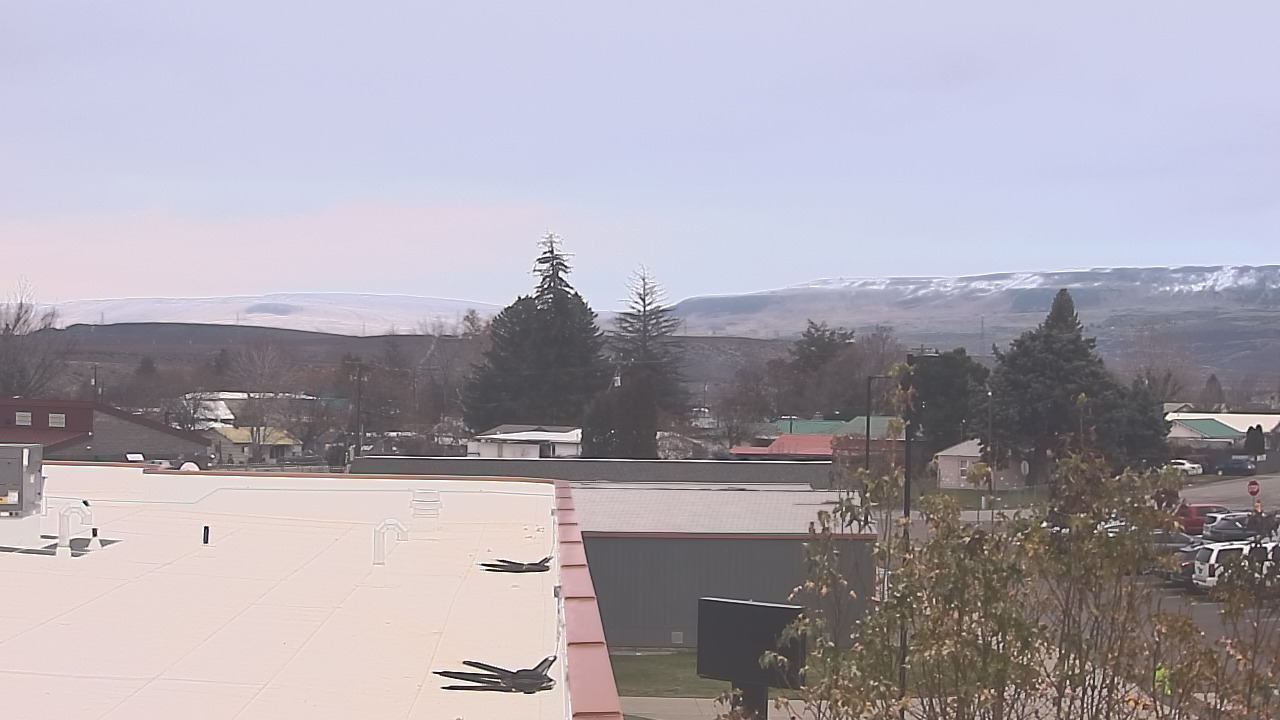 Thumbnail for current weather camera view from Bridgeport High School in Bridgeport, Washington