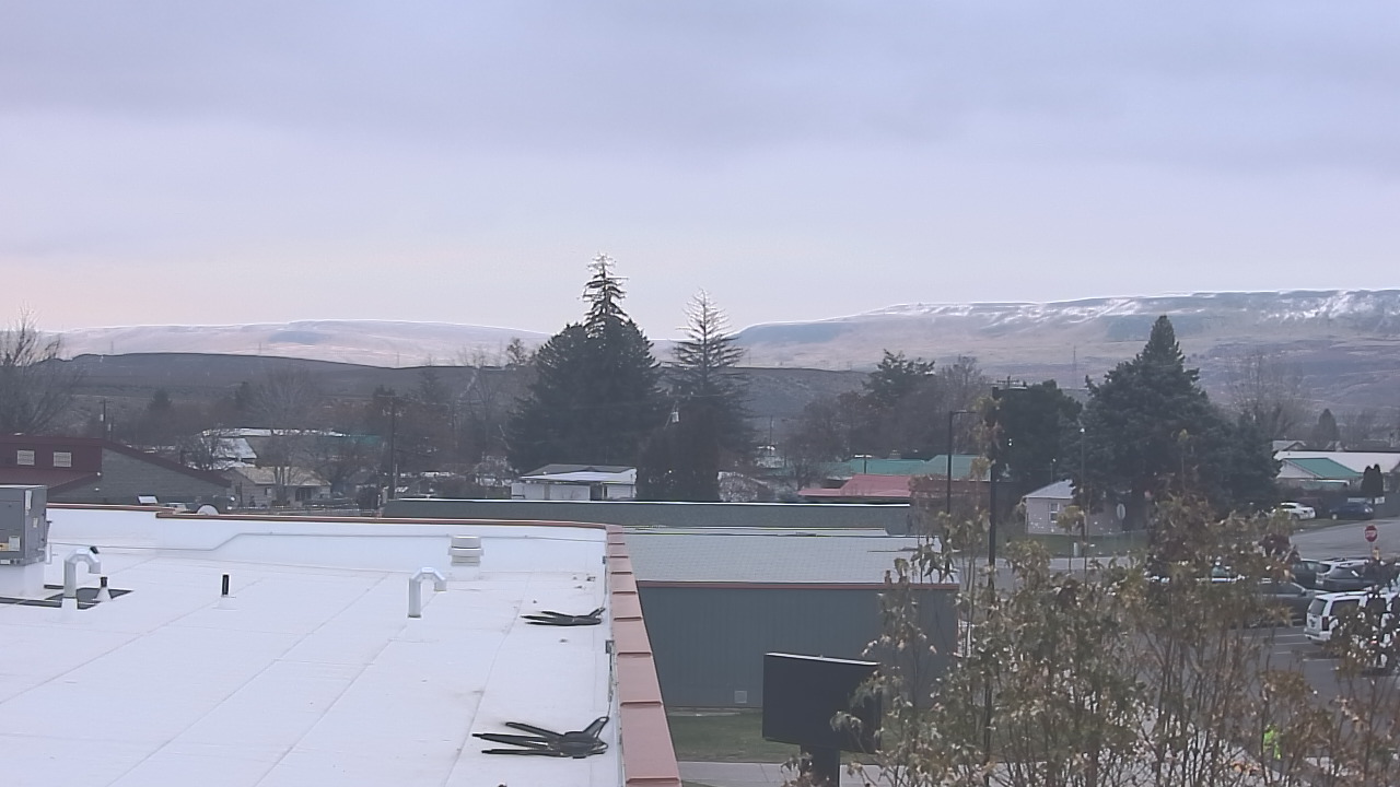 Thumbnail for current weather camera view from Bridgeport High School in Bridgeport, Washington