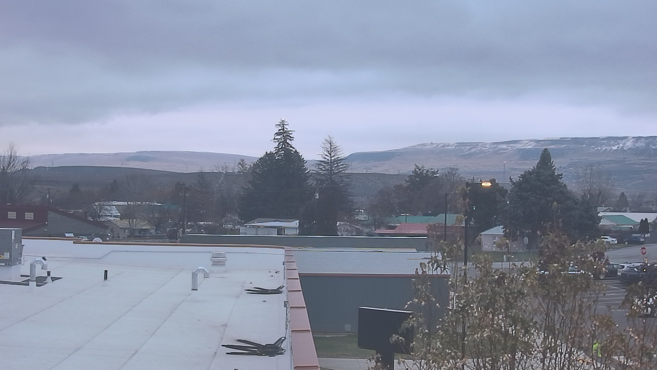 Thumbnail for current weather camera view from Bridgeport High School in Bridgeport, Washington