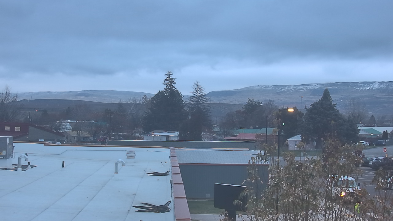 Thumbnail for current weather camera view from Bridgeport High School in Bridgeport, Washington