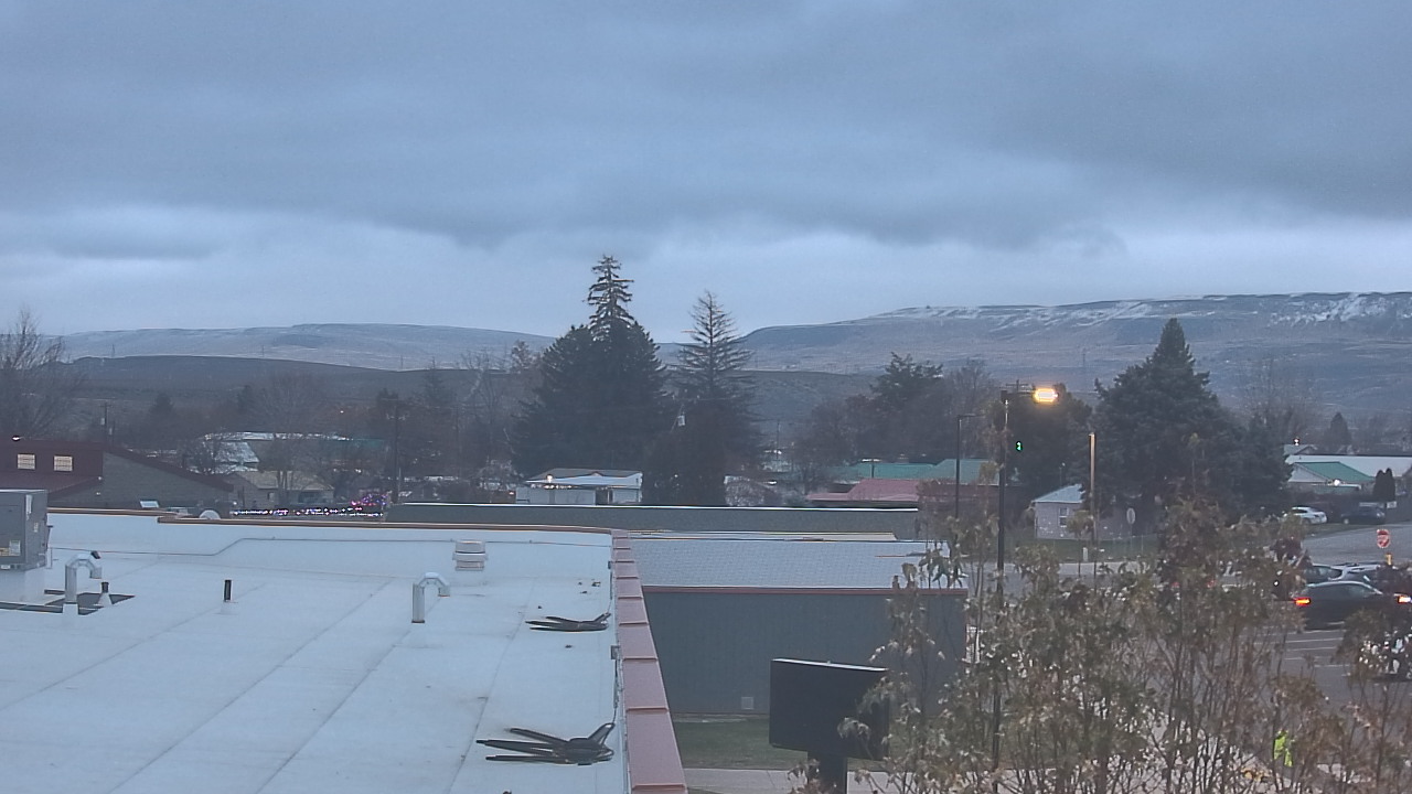 Thumbnail for current weather camera view from Bridgeport High School in Bridgeport, Washington
