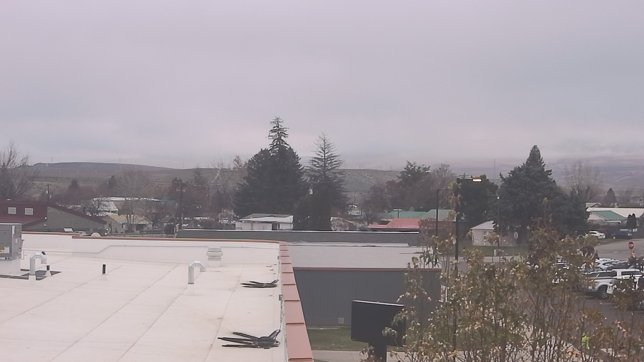 Thumbnail for current weather camera view from Bridgeport High School in Bridgeport, Washington