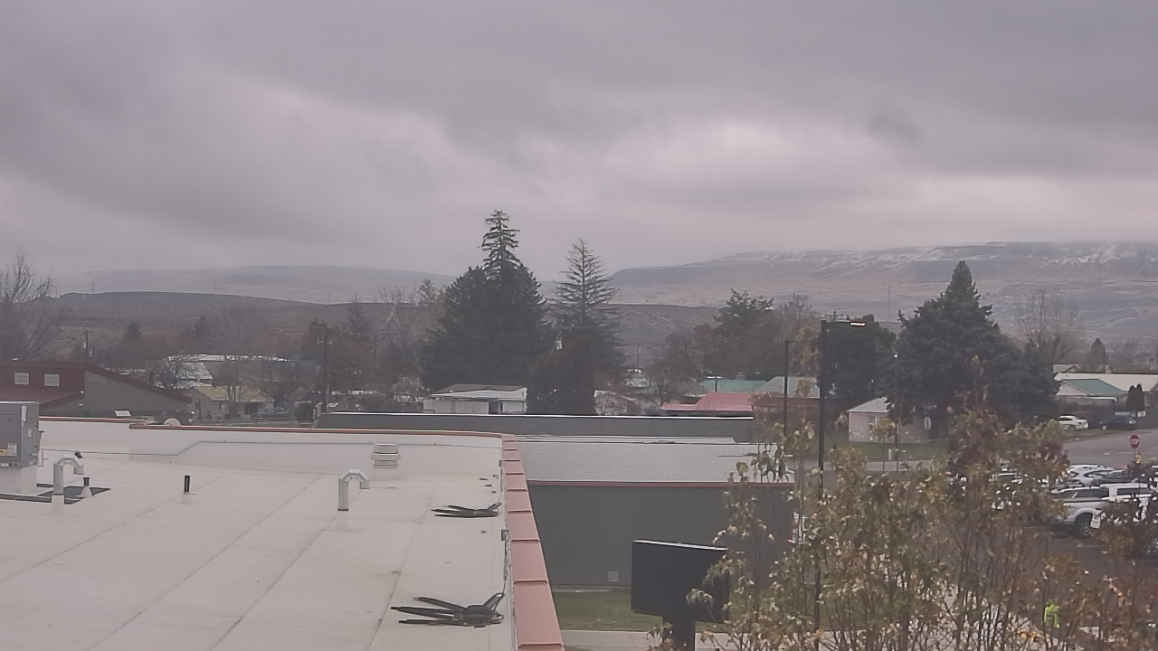 Thumbnail for current weather camera view from Bridgeport High School in Bridgeport, Washington