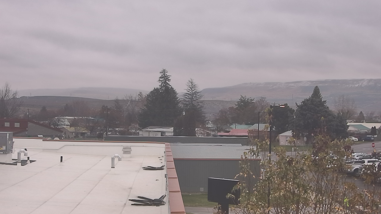 Thumbnail for current weather camera view from Bridgeport High School in Bridgeport, Washington