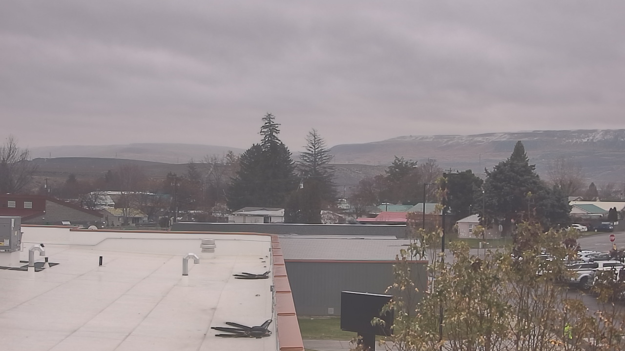 Thumbnail for current weather camera view from Bridgeport High School in Bridgeport, Washington