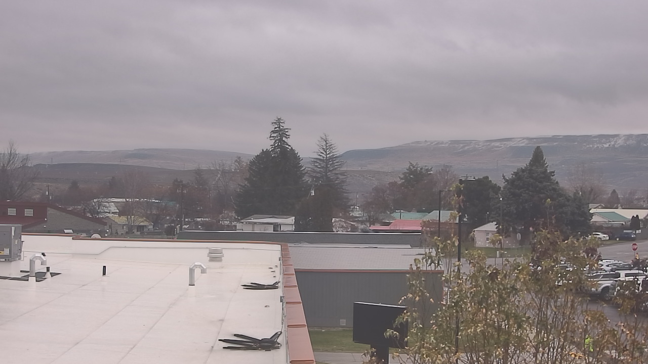 Thumbnail for current weather camera view from Bridgeport High School in Bridgeport, Washington
