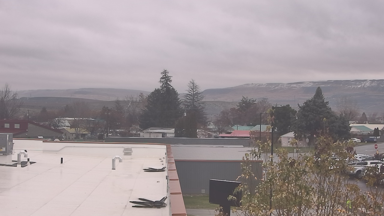 Thumbnail for current weather camera view from Bridgeport High School in Bridgeport, Washington