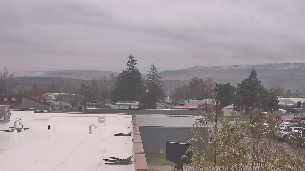 Thumbnail for current weather camera view from Bridgeport High School in Bridgeport, Washington