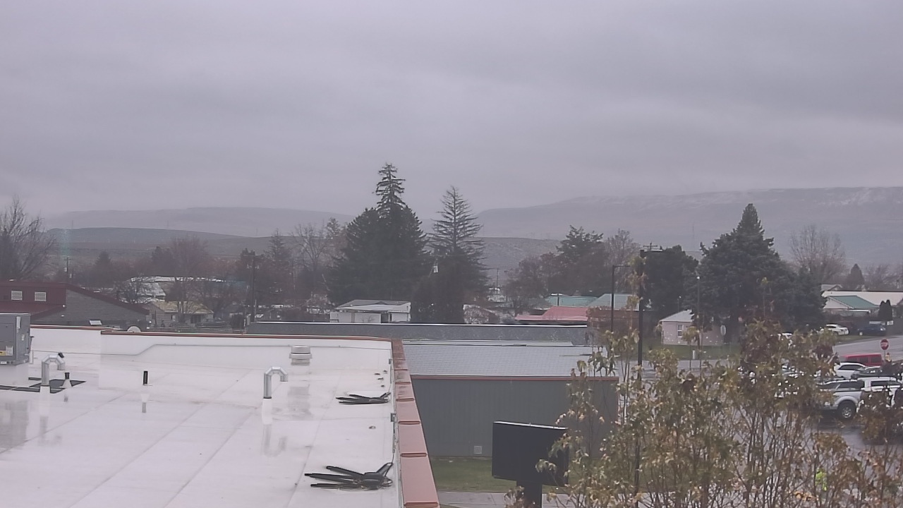 Thumbnail for current weather camera view from Bridgeport High School in Bridgeport, Washington