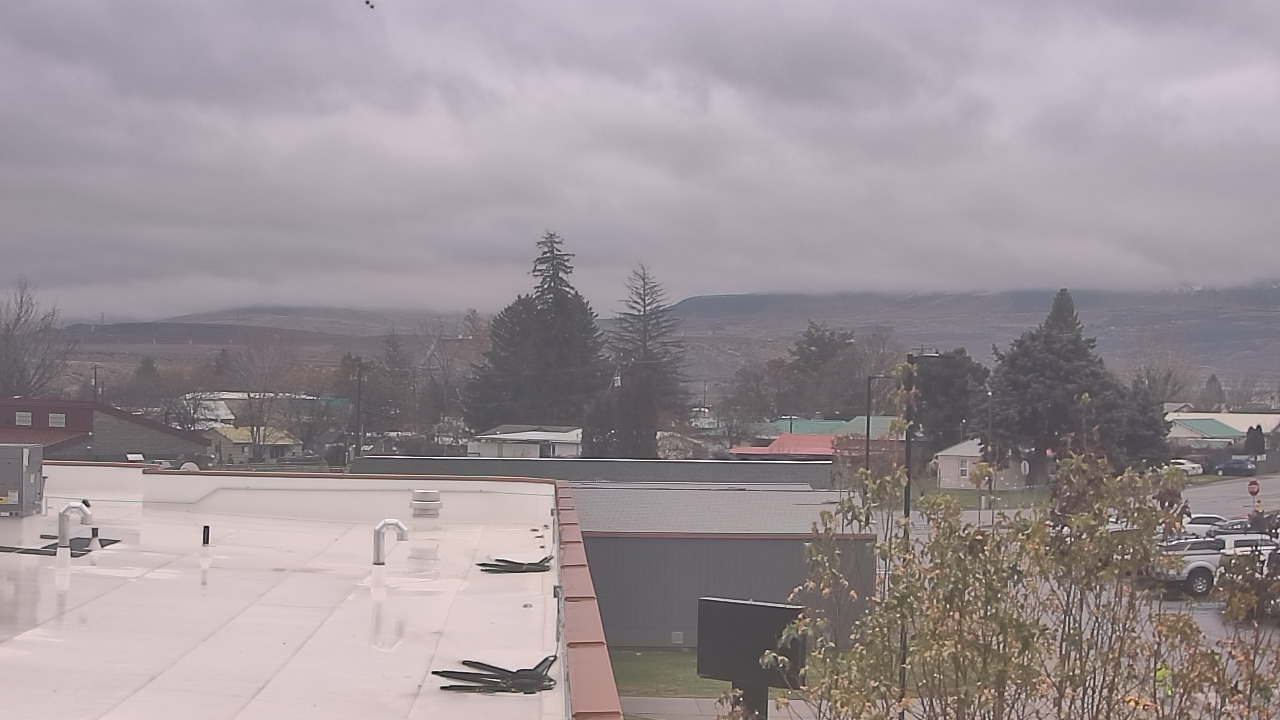 Thumbnail for current weather camera view from Bridgeport High School in Bridgeport, Washington