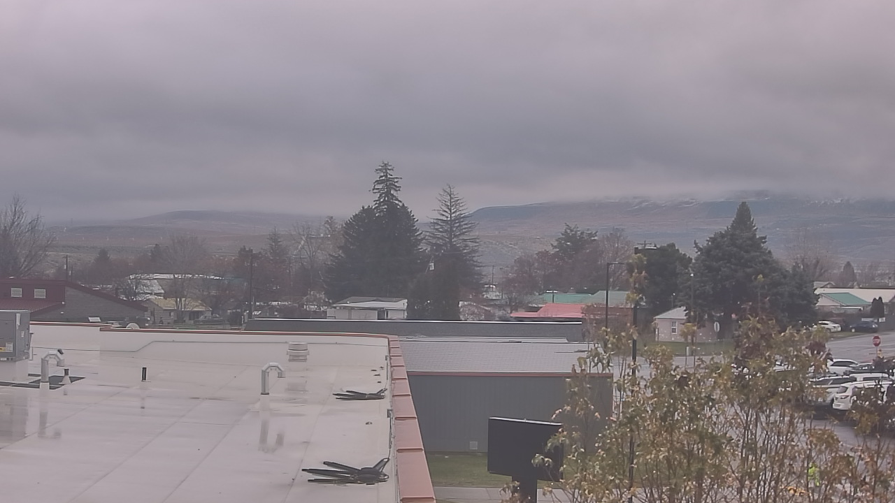 Thumbnail for current weather camera view from Bridgeport High School in Bridgeport, Washington